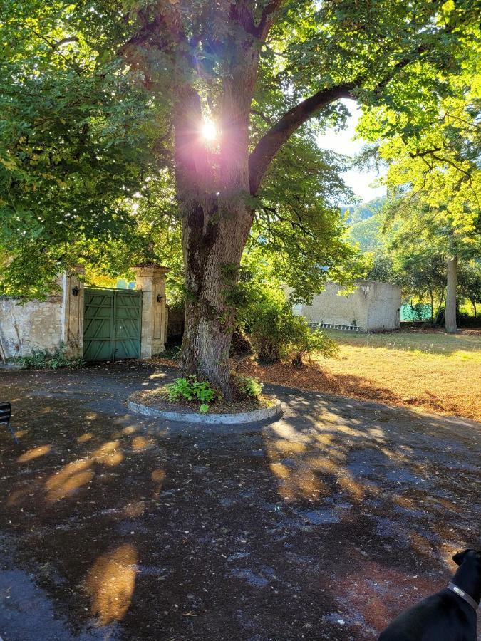 Le Manoir Paradi Presles-et-Thierny Exteriör bild